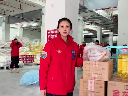 每月一次【骄阳行动】
用陪伴与关怀,温暖需要帮助的人。
爱心不分大小,行动不分你我,
欢迎更多热心朋友加入我们,
一起做有意义的事,让爱一直延续。
#正能量 #暖心慰问 #公益在路上 #加入我们 #人间温暖