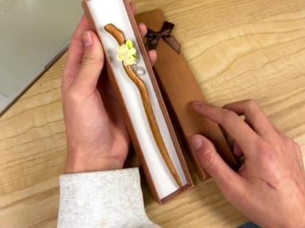 亲手为她做一枚桃木发簪吧 以簪为礼 情定终身 #手工diy #礼物 #恋爱 #情侣日常 #男朋友