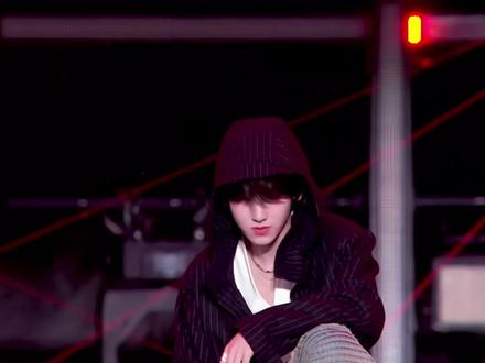 《 入局》#左奇函四代第一rap担 毋庸置疑 #左奇函四代第一rap填词拥有者 谁说左奇函像个rap?左奇函本来就是一个rap