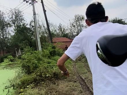 是不是出师了,越来越厉害了呢🤭#路亚雷强黑鱼打黑 #女钓手