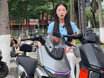 白鲨II跟龙霆如何播放音乐?教程来啦! #雅迪电动车 #雅迪白鲨 #广东雅迪 #新国标电动车