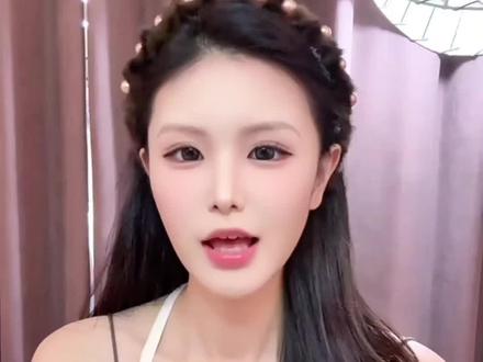 想要将微信中的转账记录彻底清除干净,仅凭个人操作是远远不够的。微信的转账数据并非仅存储在一处,而是分散保存在多个系统中,其中有一处存储位置极为隐蔽,常规手段根本无法触及。下面就为大家详细揭秘这一过程。
首先,我们打开微信界面,点击右下角的"我",进入"服务"选项,再选择"钱包",最后点击"账单"。此时,长按任意一条转账记录确实会出现删除选项,看似已经完成了清理。但这种操作不过是表面功夫,实际记录并未真正消失。
当我们点击账单页面右上角的"常见问题",选择"下载账单"功能后,系统会提供"用于个人对账"和"用做证明材料"两种下载选项。选择后者并输入邮箱地址后,微信会将包含完整交易记录的加密文件发送至指定邮箱。令人震惊的是,这份证明材料中不仅包含当前可见的记录,连用户此前手动删除的转账信息也赫然在列。
要实现真正的数据清除,须借助专业团队的技术手段,觉得这条信息有用的话,别忘了点个红心收藏,关键时刻或者能派上用场。#微信账单 #微信账单删除 #审计 #查账 @抖音创作小助手 @抖音Dou+上热门