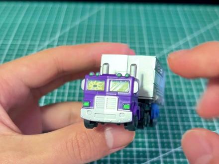 绝版又如何?自涂擎天柱载具! 大家觉得成品如何?
希望多多提建议~
#自涂 #改色 #擎天柱 #变形金刚 #大人也要玩玩具