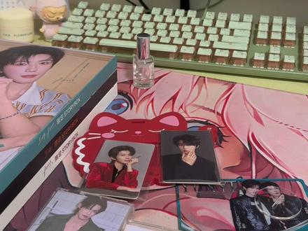 哑巴禁止当周边设计师!所以有没有人能告诉我那几个卡扣,到底应该怎么搞进去 #云旗 #明星周边 #郝熠然