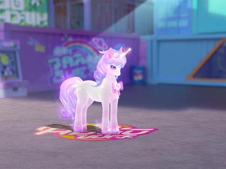 试问谁小时候没幻想过骑乘天马遨游广袤大地,这次蛋仔岛来了匹真天马!天马真爆料还得看皮蛋:
◆解锁基础载具:2月5日起,蛋仔们参与新春充值活动达指定1288档位后,即可在2月16日0点解锁马年主题载具「瑶光星星马·梦」,同时可解锁超燃系列玩法的超燃角色<瑶光星星马>;
▪️基础载具相较去年额外赠送专属技能和动作
-基础技能·星光套索:驾驭时可使用星光环绕的套索技能;
-专属动作·跃星逐月:点击鸣叫时,瑶光星星马将昂首挺立、前蹄轻扬!
◆获得基础版载具后能继续升级,变幻为更梦幻华丽的「瑶光星星马·翼」,可通过升级不同部件(马身印记、配饰,鬃毛形态等),解锁不同的特效效果或特殊技能;
※ 任选不同部件一次性升级详解 ※
注:以下排序与解锁顺序无关,仅展示全部部件
①【星云印记】纹样升级(300蛋币):增加马身印记材质效果、解锁功能‧牵马(可自己牵引,也可交由他人 )
②【星辰足环】马蹄升级(300蛋币):足部特效升级、解锁水波足迹特效‧星海涟漪
③【星愿结】胸饰升级(600蛋币):全新蝴蝶结装饰、解锁双人骑乘专属动作‧跃马踏星
④【织梦星角】独角升级(1200蛋币):解锁全新独角和鬃毛形态
⑤【瑶光星羽】羽翼升级(1800蛋币):掌控星空之力─飞行能力全面提升、技能升级‧星索连环、同时解锁超燃角色<瑶光星星马>至臻品质的专属武器外观<星辉幻羽>,佩戴该武器即可在超燃系列玩法中使出梦幻炫彩技能特效。
◆升级3个部件可免费解锁 大马体型(体型和部件均可随意切换)及 4人乘坐能力,升级全部部件可免费解锁【马车‧冰晶月辇形态】,最多可容纳5人同时乘坐————坐在剔透月亮马车上,驾驭天马纵览整片大地。
实机展示视频加载完毕>>>快来全方位了解「瑶光星星马·梦」惊艳绝美升级变幻展示
————
【礼包福利】2月13日-3月8日,一大波【新春许愿币特惠礼包】上架热销!
#蛋仔派对 #蛋仔派对瑶光星星马
#蛋仔马年马力全开