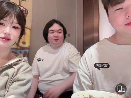 张云彬开播练图土豆泥要给彬子送水#陈伯全能王 #张云彬 #土豆泥#陈伯百万二创激励计划