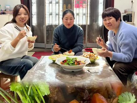 时光总是美好的 ,相聚总是短暂的 ,愿岁月静好,亲人平安健康,幸福快乐。#我的乡村生活 #记录真实生活 #农村生活 #家的味道 #相聚时光