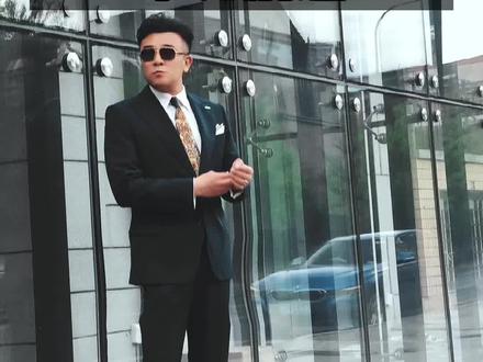 肤色黑黄的千万别穿这三个颜色#西装 #西服定制 #长春西装设计师景岩