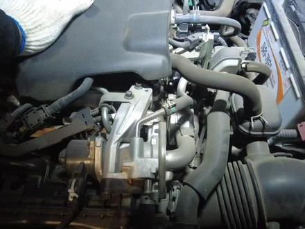 丰田凯美瑞水温高,现场更换水泵,这车水泵成了易损件,到点就坏