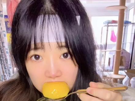 趁着现在发烧,录了一期黄桃罐头测评😷黄桃罐头神到底能不能保护每一位发烧感冒的孩子…本期见分晓‼️#东方神秘力量黄桃罐头 #黄桃罐头会保佑每一个孩子 #买药热潮下黄桃罐头卖断货 #年轻人阳了可以不吃药吗 #黄桃罐头