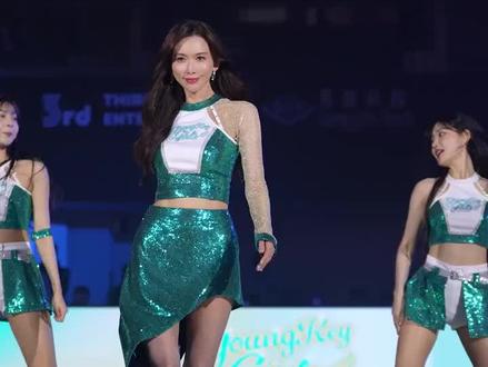 林志玲姐姐在台湾跳啦啦队!!!
这个身材绝了!!!
#林志玲 #啦啦队 #台湾 #美女 #女神