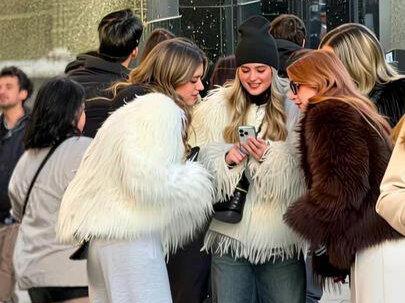 转机,发达地区并不好玩,我个人不太喜欢,因为啥都一样没有特色,人也都各自忙碌着没啥互动。
贵,吃完饭走人。#古巴#哈瓦那#雪茄#马德里