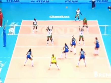 历史十大经典救球 法比 杰圭琳 加比…巴西用脚打排球的传统😂说说你认为的经典救球吧#排球