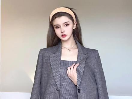 秋冬#ootd 今天是i.t女孩 你Pick哪一套?#时尚穿搭 @it官方账号