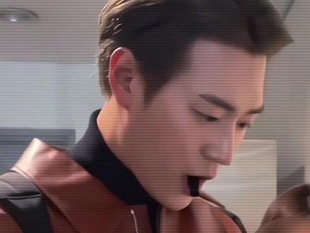 咬笔盖怼脸什么的也太犯规了吧!#朴栖含 #朴栖含我们等你回来