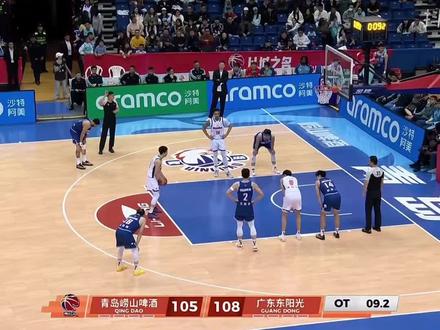 广东赢球还不容易! 把球给胡明轩,还你一次惊心动魄!全场不丢,就丢这关键罚球,还好有卧龙的地方必有凤雏!#来看cba #广东宏远 #胡明轩 #青岛男篮