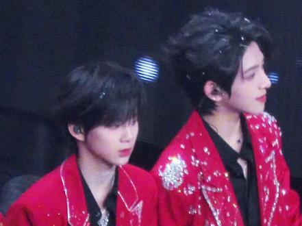 就一个月 我的两个小宝宝呢?!#铭罕#大舌头#陈思罕 #陈浚铭