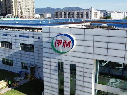 奶牛挤奶大揭秘#奶牛 #荷斯坦