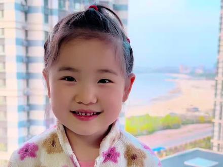 提问:怎样使麻雀安静下来?#脑筋急转弯#快问快答#亲子互动#幼儿园#骗你生女儿