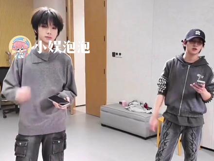 粉丝:学人精,王橹杰:那又怎样~ #橹穆 #学人精 #搞笑 #271199 #师兄师弟