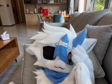 #AI兽人沙发摸脚趣事 #随变ai随便玩 #随变app 这不是AI我眼睛咋的你了😾?