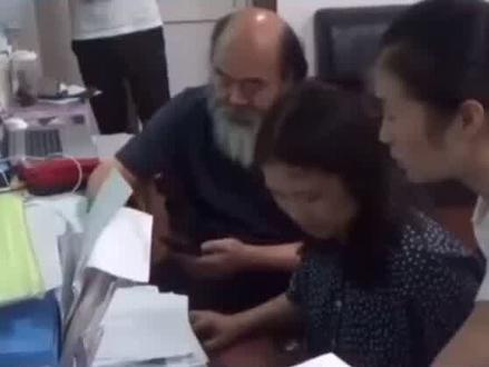 真•全村骄傲#留守女生考上北大选了考古专业 喜欢历史!