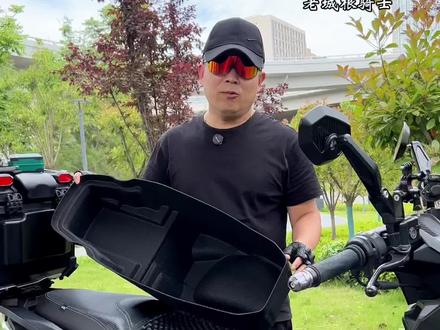 无极翼龙SR150R专用座桶内衬,原车开模一体成型,贴合内饰,防刮降噪不占空间#无极sr150r #无极翼龙 #座桶内衬 #无极sr150r #无极150r