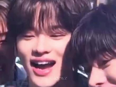 申惟和韩振暗戳戳的call back 永远是我心动的点 最近两个人都挺疯的
#锐因 #申惟韩振 #tws