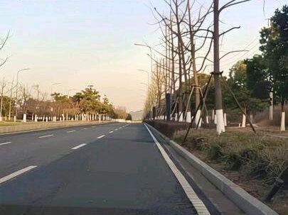 溧水空港新城考场2026【最新 三号线】考试路线视频
#溧水空港科目三 #空港科目三考试 #空港新城考场模拟路线图 #哪个考场最好考
这边考试一路畅通无阻 没有社会车别你!空港新城社会车辆非常非常少。
模拟教练讲解考点非常详细.态度好!