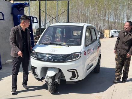 开三轮车不能胆小要加油门,邢台大哥不敢开一教就会了#川田微轿官方企业认证账号星耀版三缸汽车发动机偏方向盘带副驾驶冷暖空调自动挡手动挡自动离合最新款星途版五菱四缸1000排量#休闲助残老年代步车三轮皮卡摩旅西藏 #全封闭全棚燃油三轮摩托车摩旅自驾游