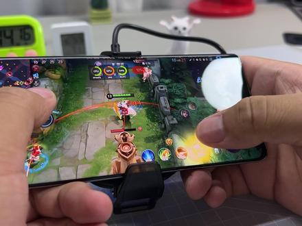 强到离谱的红魔8pro散热器?! #红魔散热器8Pro #热点 ##红魔 #散热器 #手机散热器