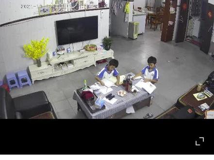 10月26日傍晚18.59.55秒的爆炸声吓到我孩子了!#监控下的一幕 #监控摄像头