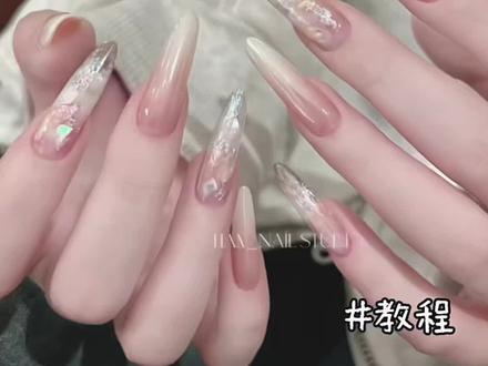 巨巨巨巨显白的醋酸+海莉美甲 #一个人的美甲工作室 #美甲分享 #醋酸美甲 #海莉美甲 #520就做浪漫海莉甲 @DOU+小助手 @DOU+上热门