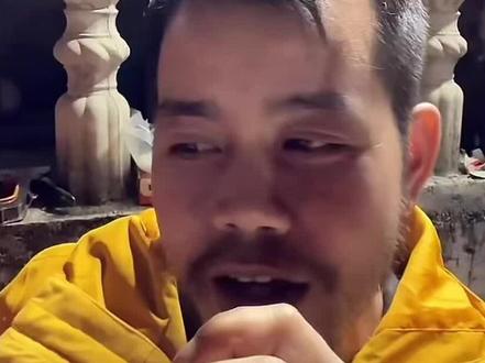 #老六荒野 北弄和哇哇的荒野KTV,花花今天辛苦了祝山哥和花花冬至快乐!也㊗️山哥的粉丝朋友们冬至快乐#荒野韦山 #冬至快乐