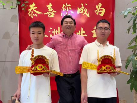 又到一年“江苏一老板给高考状元送电脑”的时候了,铁打的本舞状元,流水的盱眙文、理科状元,共祝来年所有考生金榜题名,前程似锦 ✊✊✊
#江苏 盱眙#欧洲洲 ·玫瑰庄园🌹🌹🌹
@陆永江小号