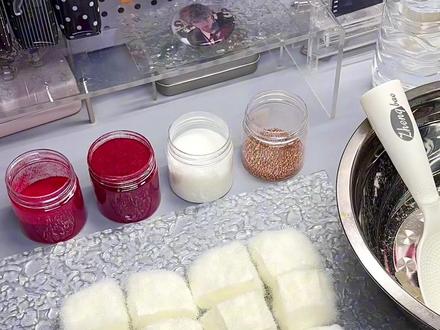 但凡少刷一个梗都不知道我在演什么 #捏捏乐 #万物皆可霉豆腐 #自制霉豆腐 #模仿 #抽象