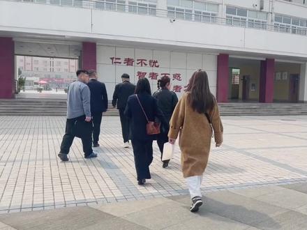今天走进校园看看真实的昌二,是否跟大家了解的不一样。大家关心的食堂和住宿都有哦~#潍坊 #昌乐二中 #潍坊中考 #潍坊高中 #民办学校