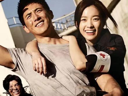 男人发现自己竟喜欢上同父异母的妹妹,这下可尴尬了! #好剧推荐 #韩剧解说 #因为一个片段看了整部剧