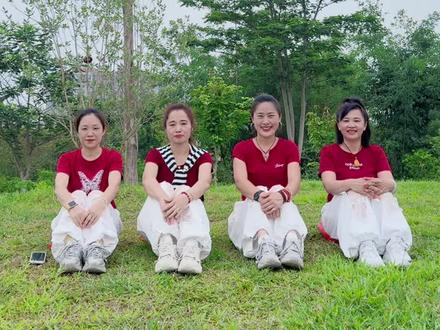 六一简单手势舞😍#我们的快乐不分年龄 #愿姐妹们永葆童心