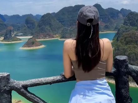 渠洋湖避坑指南|广西"水上桂林"不踩雷攻略
渠洋湖被誉为"水上桂林",是靖西的宝藏秘境,但如果不做好攻略很容易踩坑。这份避坑指南帮你避开所有雷区,玩得舒心又省钱!#崇左旅游 #渠洋湖 #渠洋湖美景 #渠洋湖景区 #渠洋湖旅游攻略