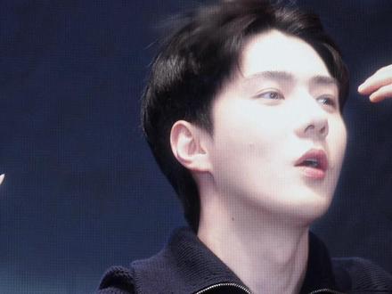 就让追星追到正缘的我们……
#吴世勋#EXO#追星成功 #追星遇到正缘