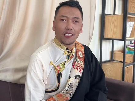 囊谦县融媒体中心同志们 有几个是你认识的评论区里打出来