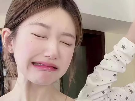 #赵露思
怎么办?
凉拌炒鸡蛋好吃又好看!