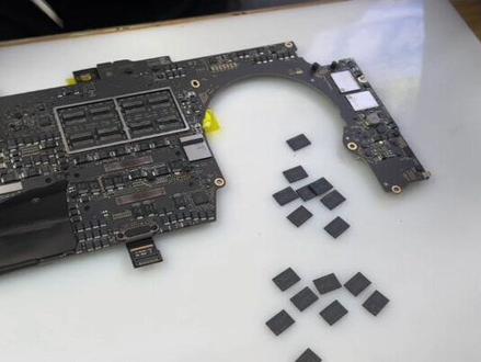 苹果电脑macbook proA1990 A2141原来16G运行内存,同时运行多个软件时候卡顿,反应慢该怎么办?运行内存可以将原来的16GB升级成32GB或者升级成64Gb吗?#苹果电脑维修 #苹果电脑扩容 #内存 #笔记本维修#华强北