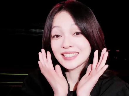 被网友称为“高考最忙的人”来了,张韶涵用歌声为考生加油!