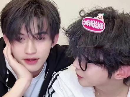 云旗讲相声 撒娇🥺郝熠然一开始试戏樊霄🖤
#云旗Yunqi #郝熠然 #游书朗 #樊霄 #云熠星河
