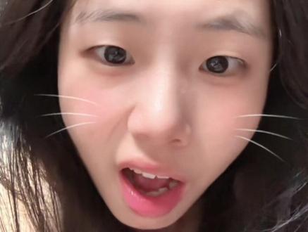 这难道是艺术?🫣#抖音玩法合伙人计划 #Lisa #blackpink #舞蹈 #c边