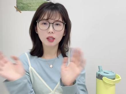 韩货到底值不值得拿,哪些坑千万别踩❗️ 做了十年韩货一批,见过太多姐妹被“韩货”两个字束缚。
我们做一批的,拼的从来不是谁拿的货更“韩”,而是谁能给客户稳得住品质、控得住成本、压得住库存。
别再盲目追所谓的“韩货光环”,把💰花在刀刃上,把品控攥在自己手里,才是服装人长久走下去的底气。
#omelet蛋卷家#服装创业#女装拿货#服装实体店 #小个子穿搭