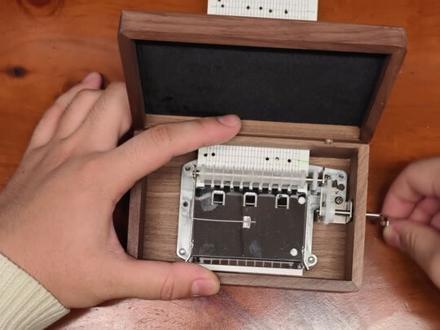 春日影,手要断了.....
#解压 #春日影 #音乐盒 #治愈