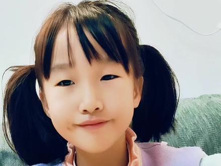 这是我自己做的小月安静书哦……有什么建议欢迎大家打在评论区,谢谢#采包做手工 #小手工 #创意画 #手工制作 #手工制作绘本